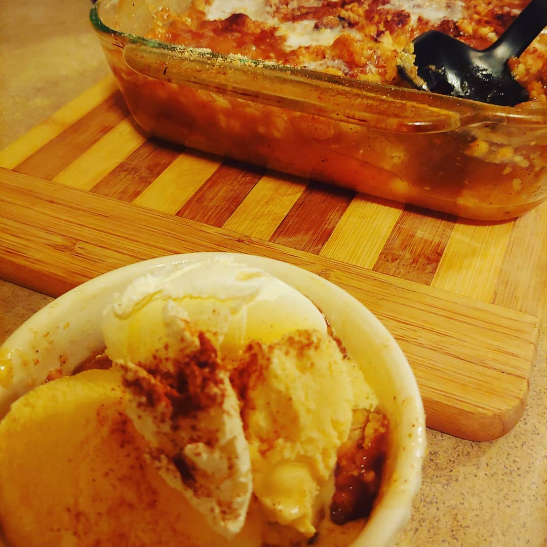 Super Easy Shortcut Peach Cobbler