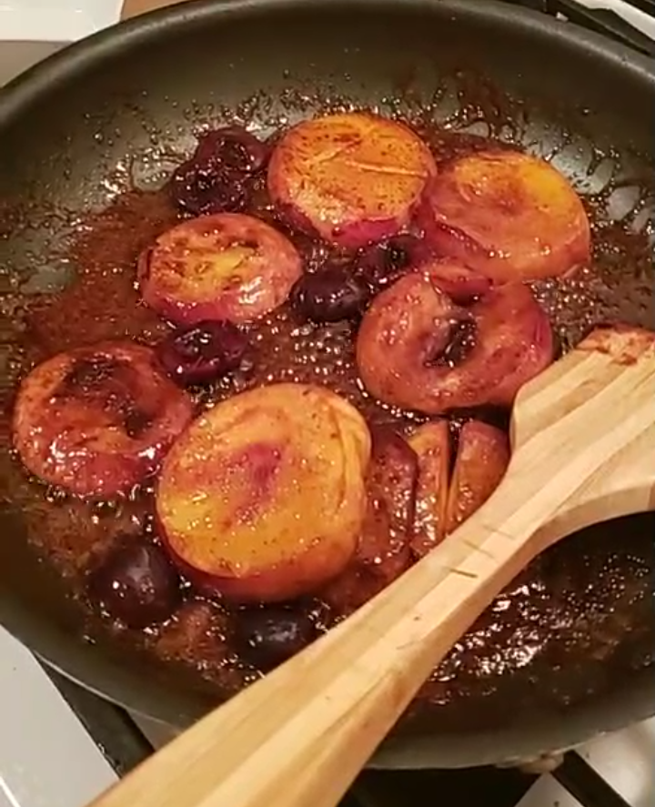 Sauteed Peaches